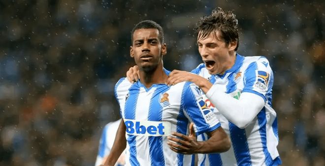 无数球迷的 无数球迷的