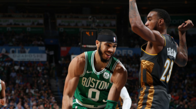 整个事件不 整个事件不